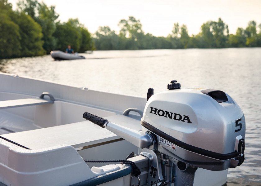 Small vs Large Honda Outboard Engines Guide 2