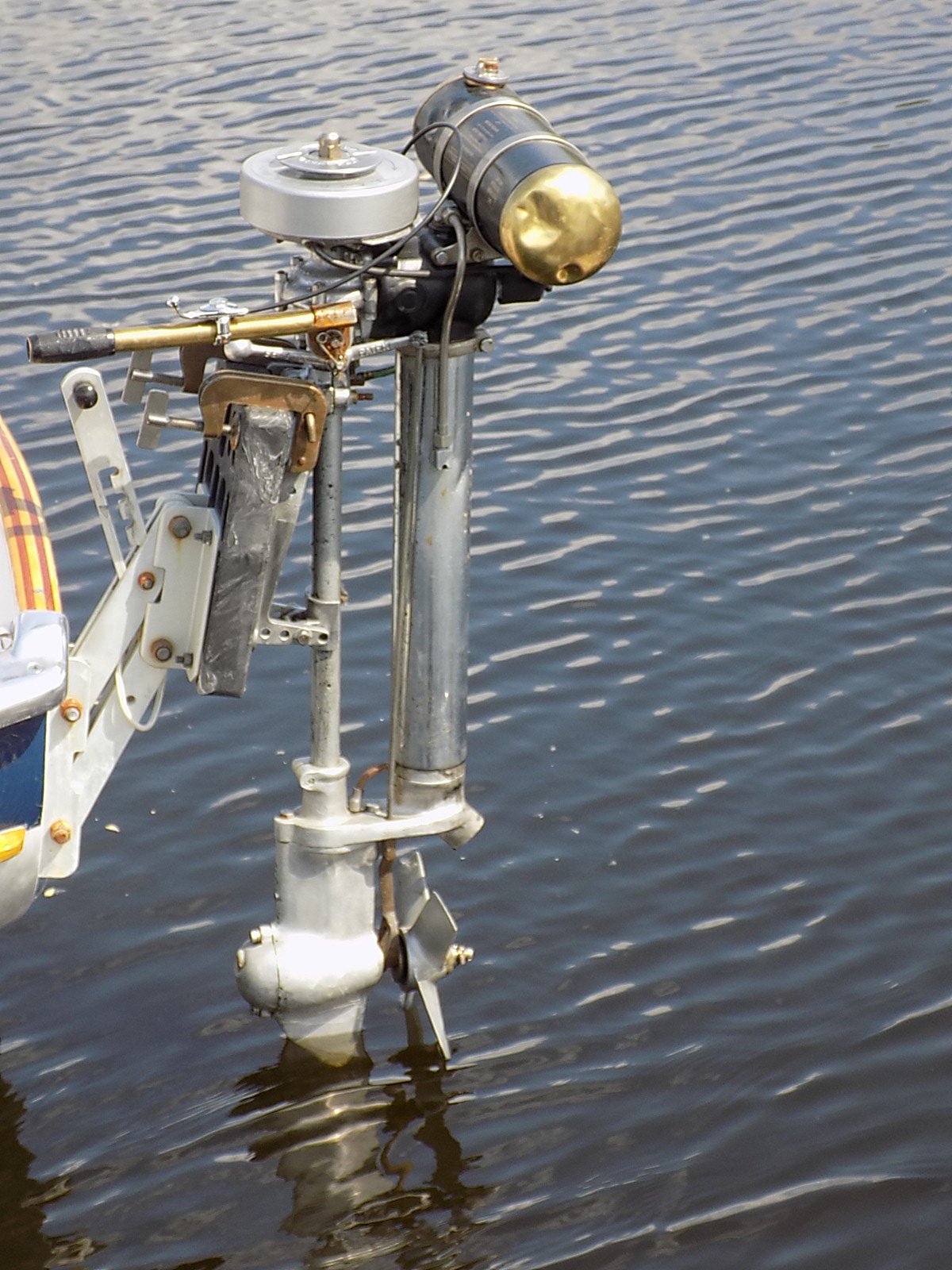 Discount Outboard Motors: How to Spot a Real Deal (and Avoid a Bad One)