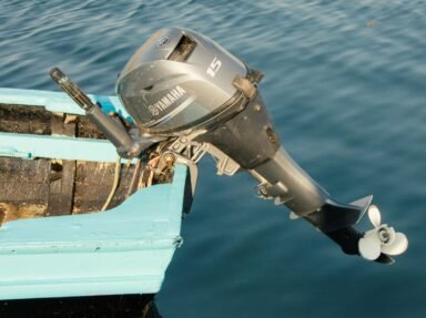 Buy Marine Engines Direct: Why Skipping the Middleman Actually Matters